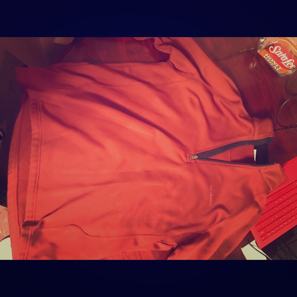 Columbia pullover